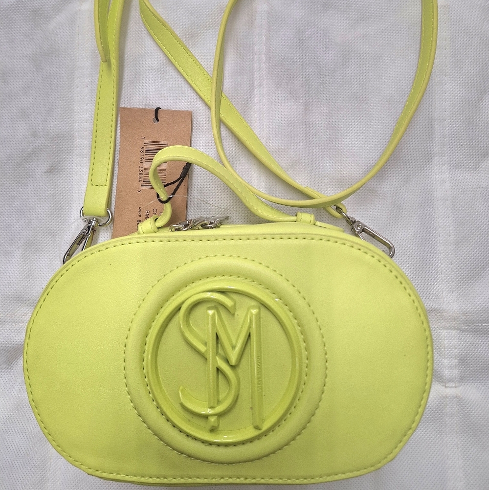 Steve Madden BMARTINA Crossbody Bag. Cyber Lime.